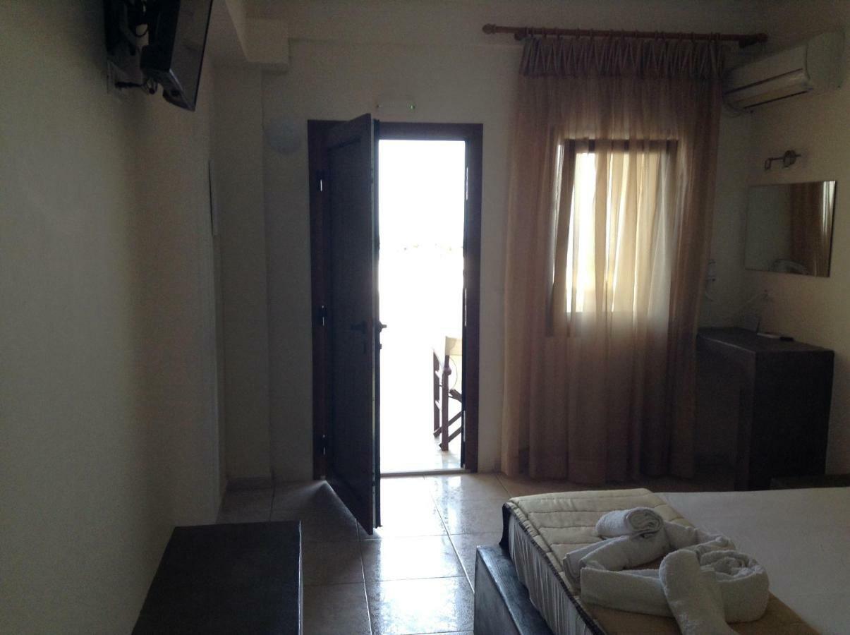 Romantic Spa Resort Exo Katikies  외부 사진
