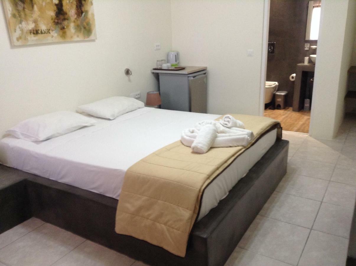 Romantic Spa Resort Exo Katikies  외부 사진